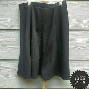New York Clothing Black Midi skirt size L